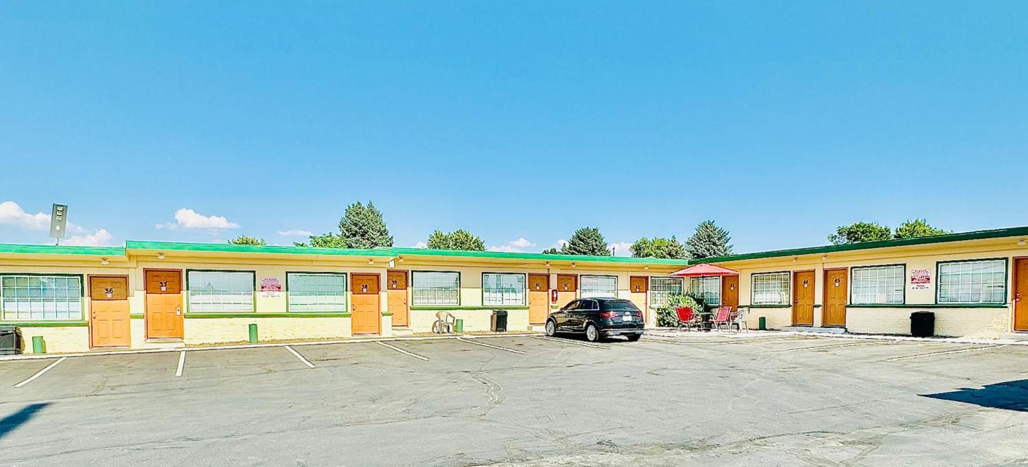 Sage N Sand Motel Moses Lake Exterior photo