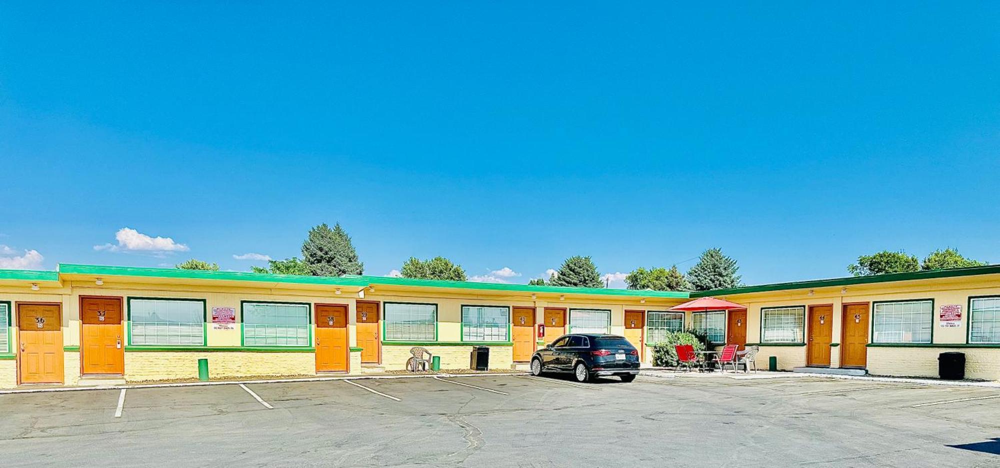 Sage N Sand Motel Moses Lake Exterior photo